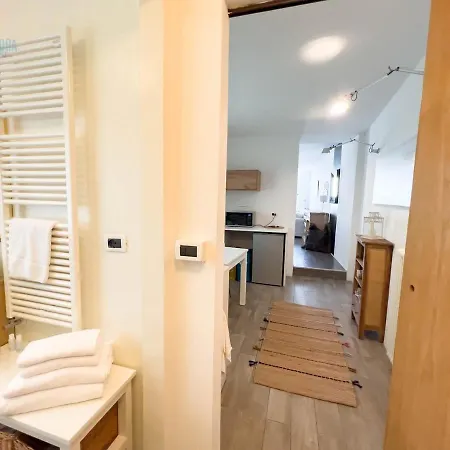 Punta Del Forno Tirabora Short Rent Apartment Trieste Exterior photo